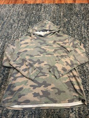Women's Camo Hooded Pullover Sweatshirt - Olive & Tan